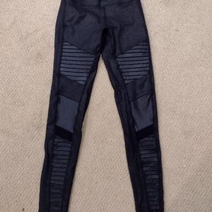 Alo Moto Leggings xs